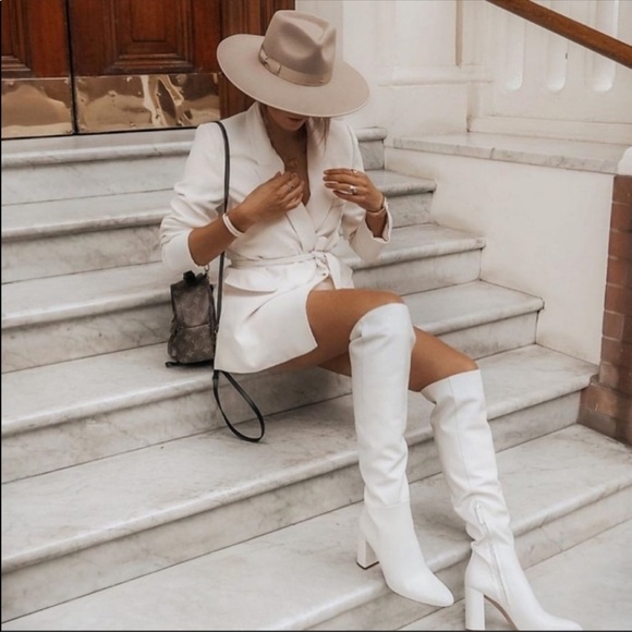 Zara belted blazer bloggers favorite - Picture 5 of 16